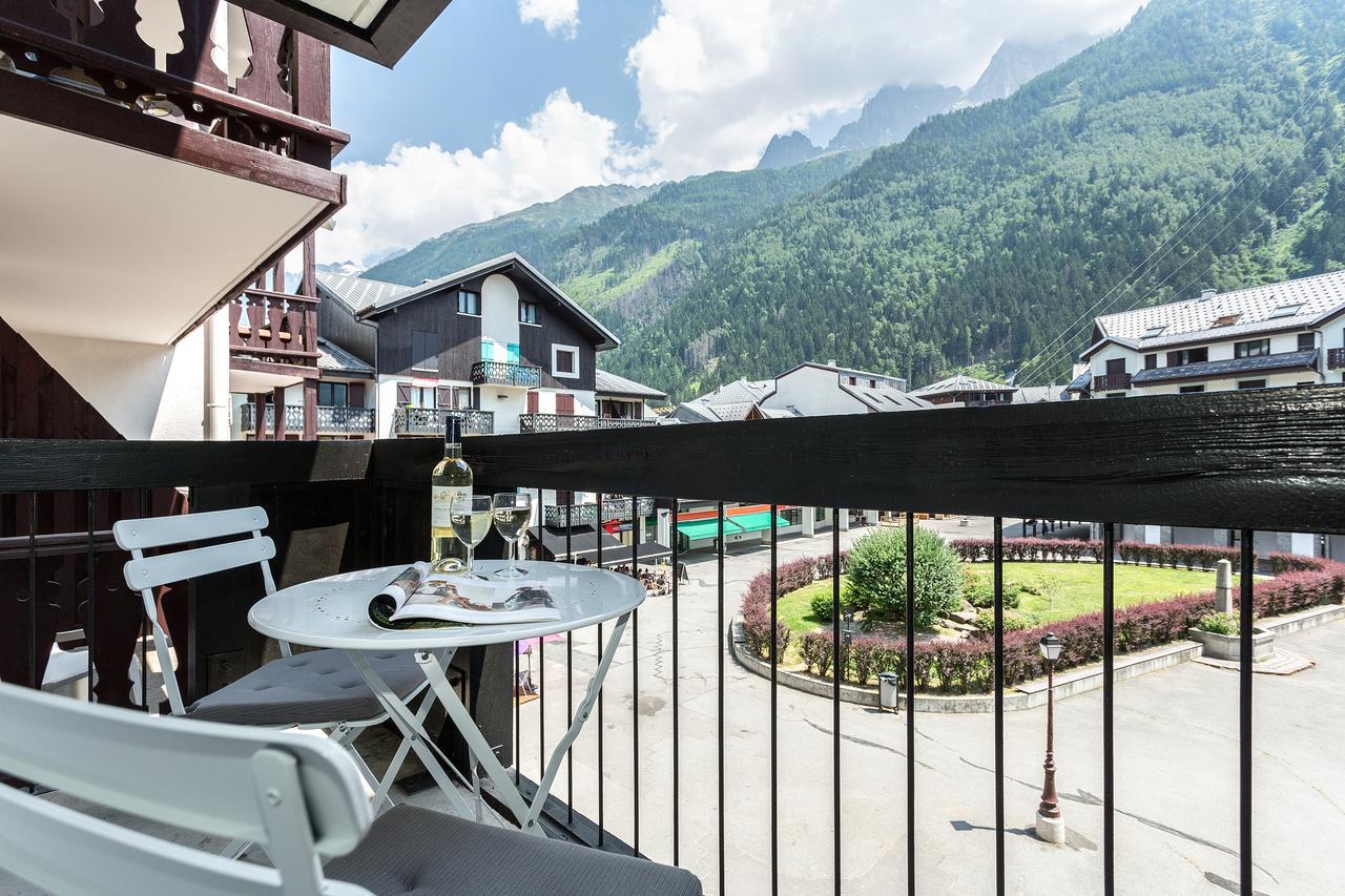 Apartment Balme 2 - Central Chamonix Haven And Mont Blanc View Exterior photo
